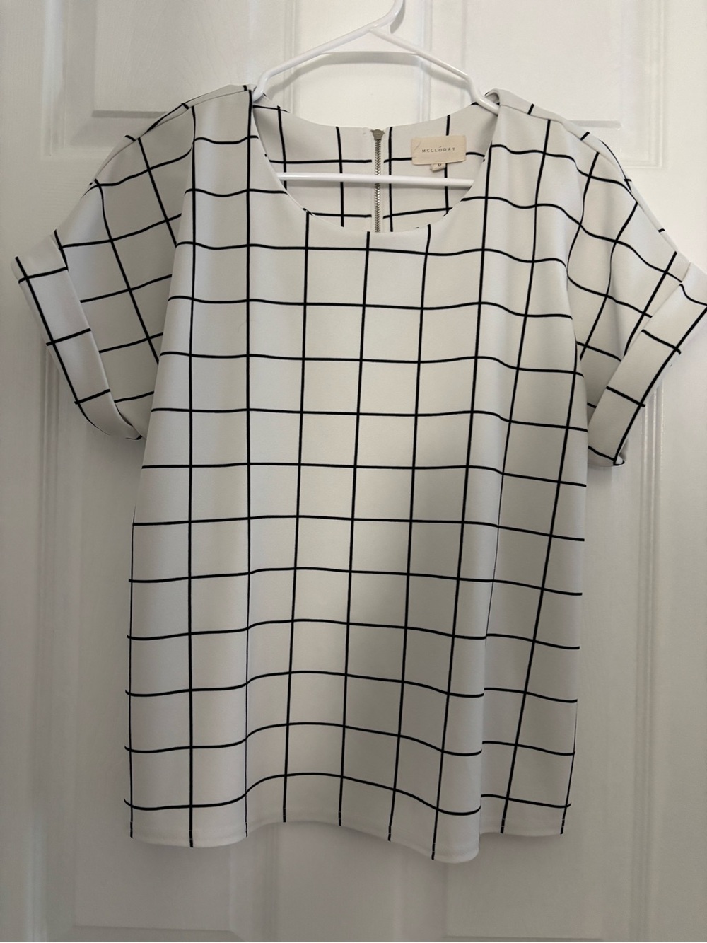 T.J.Maxx White Short Sleeve Grid Blouse